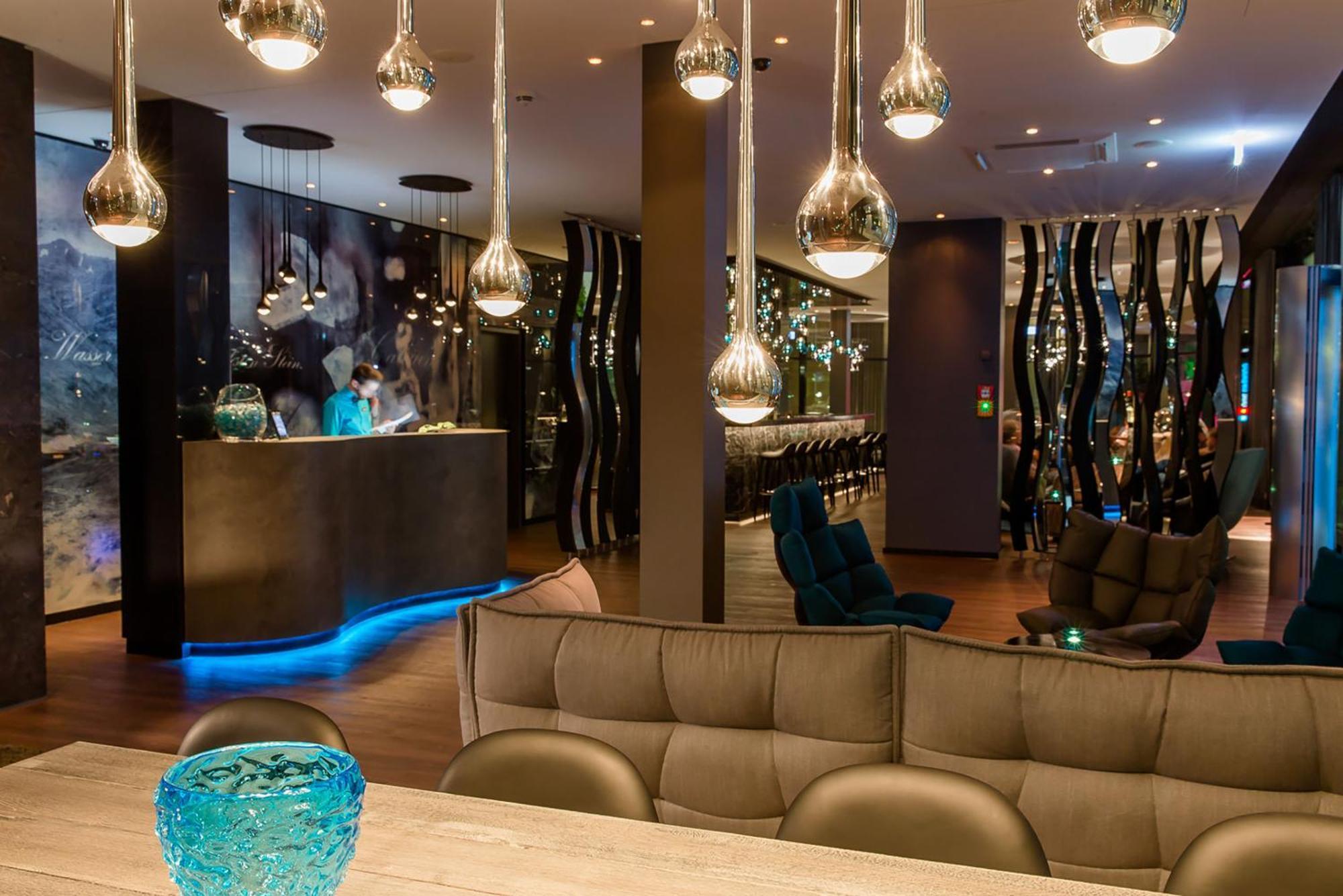 Motel One Stuttgart-Bad Cannstatt Экстерьер фото