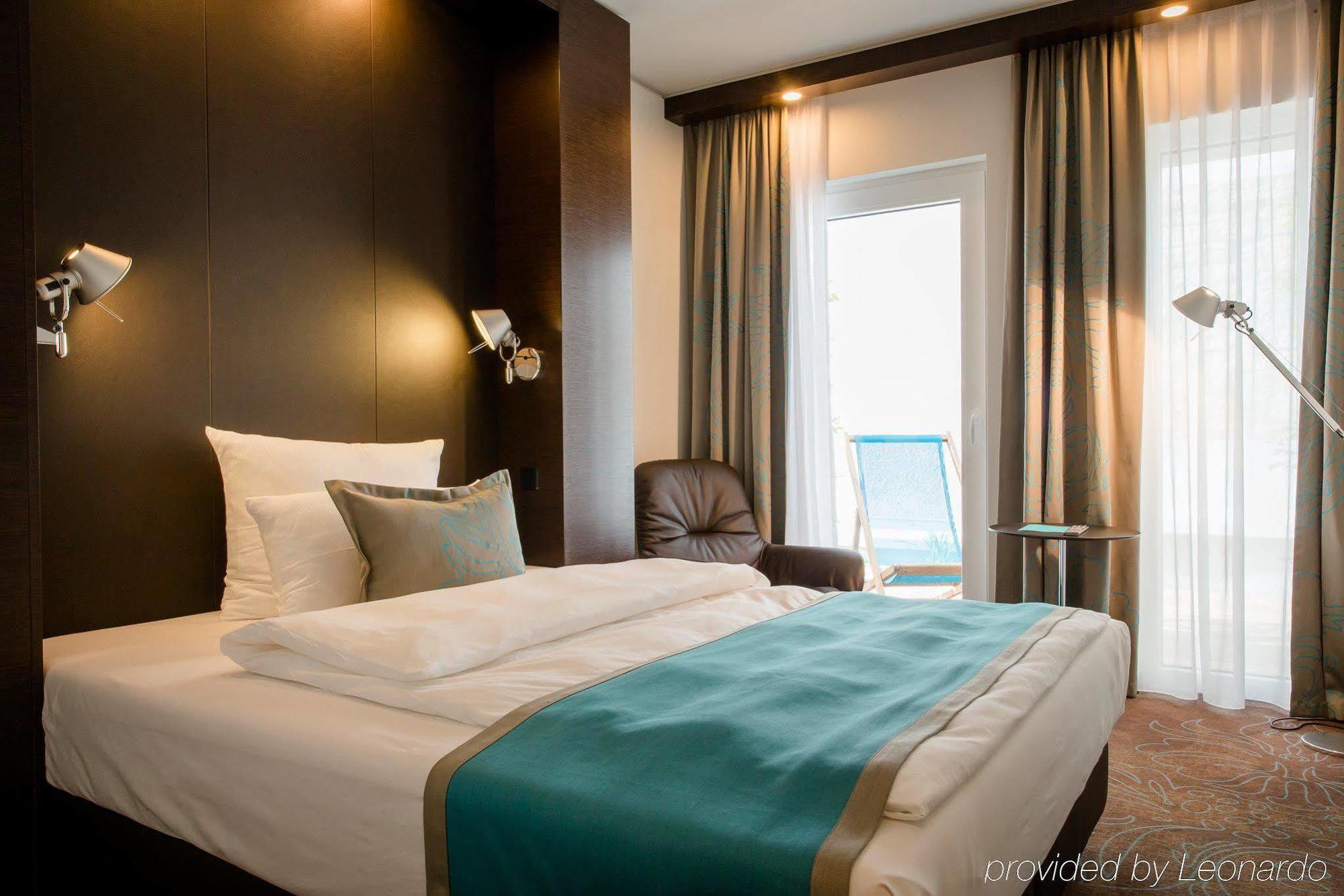 Motel One Stuttgart-Bad Cannstatt Экстерьер фото
