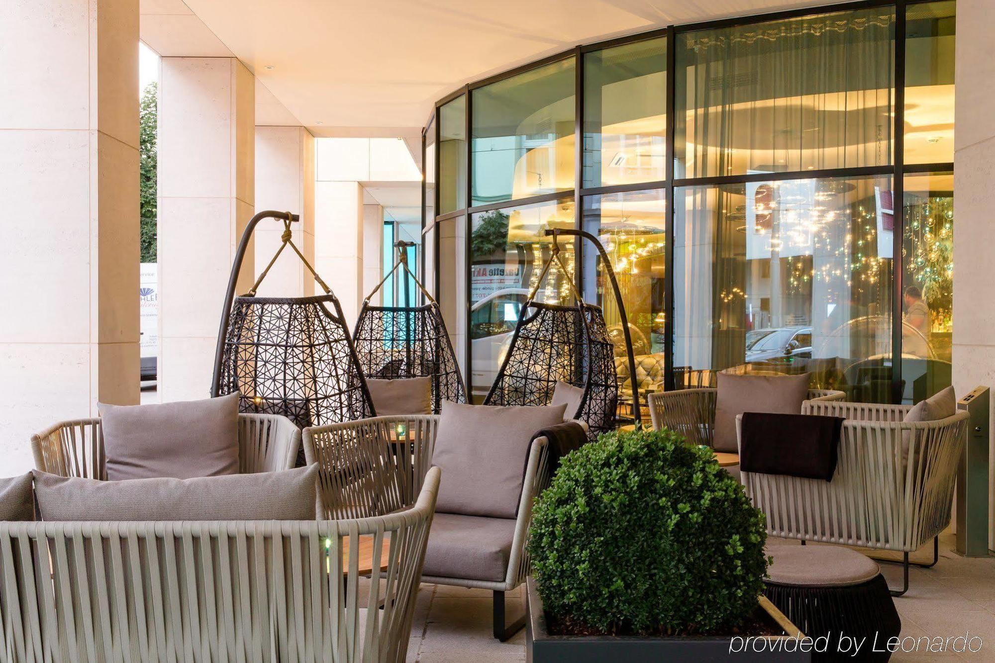 Motel One Stuttgart-Bad Cannstatt Экстерьер фото