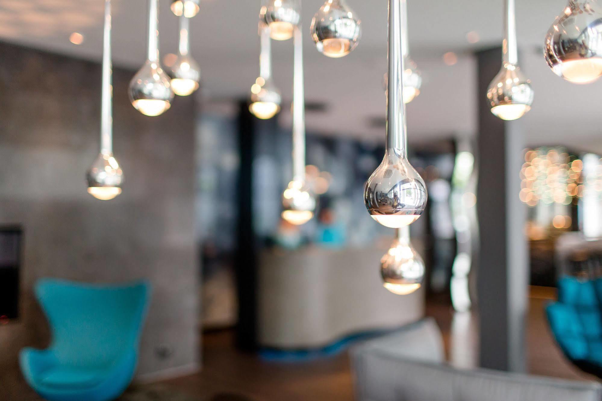 Motel One Stuttgart-Bad Cannstatt Экстерьер фото